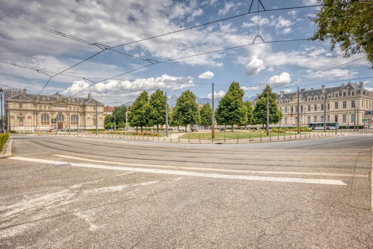 Libertad - Verdun Grenoble Exteriér fotografie