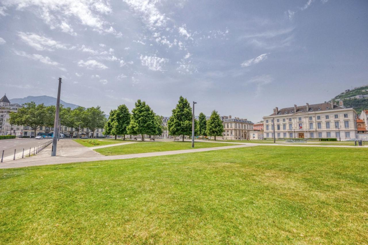 Libertad - Verdun Grenoble Exteriér fotografie